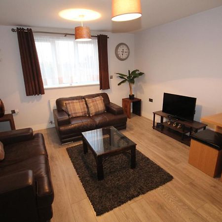 Holden Court Apartments - Apt 3 West Drayton  المظهر الخارجي الصورة
