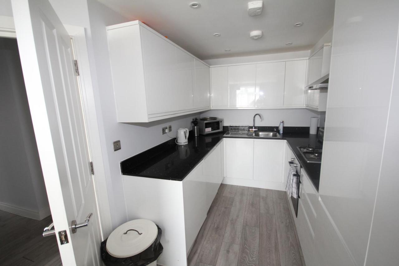 Holden Court Apartments - Apt 3 West Drayton  المظهر الخارجي الصورة