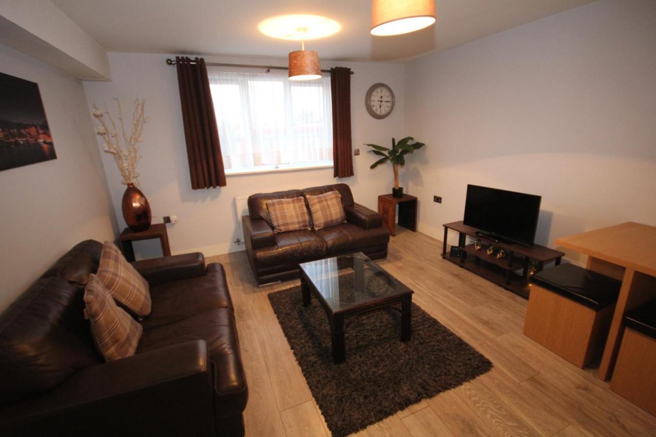 Holden Court Apartments - Apt 3 West Drayton  المظهر الخارجي الصورة