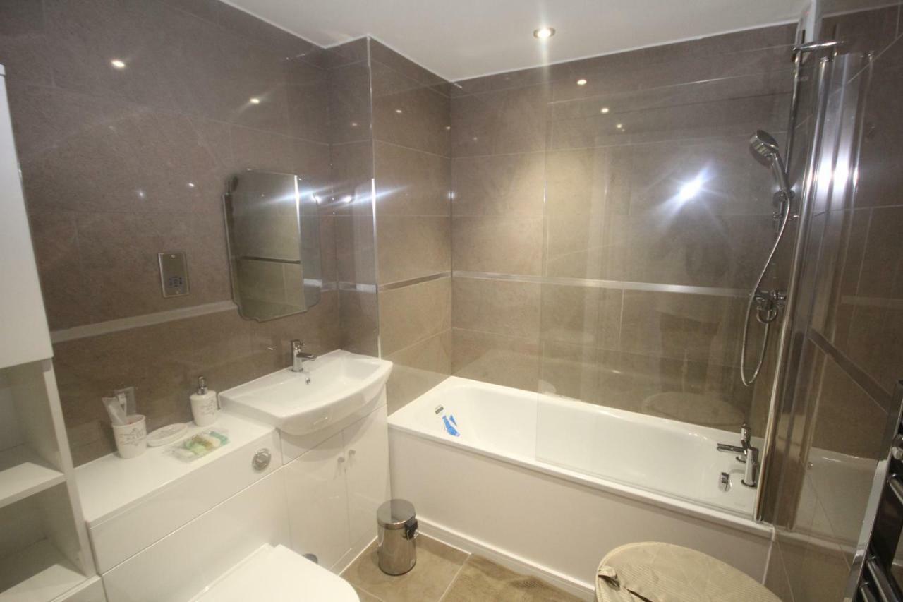 Holden Court Apartments - Apt 3 West Drayton  المظهر الخارجي الصورة