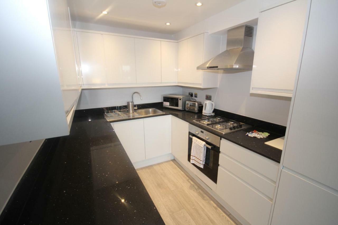 Holden Court Apartments - Apt 3 West Drayton  المظهر الخارجي الصورة